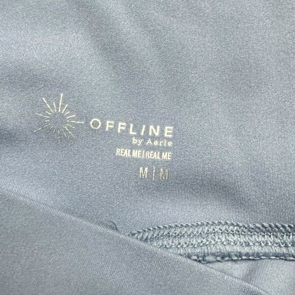 OFFLINE BY AERIE Women’s Eyelet Blue Pleated Real Me Flowy Shorts Size Medium - Picture 8 of 9